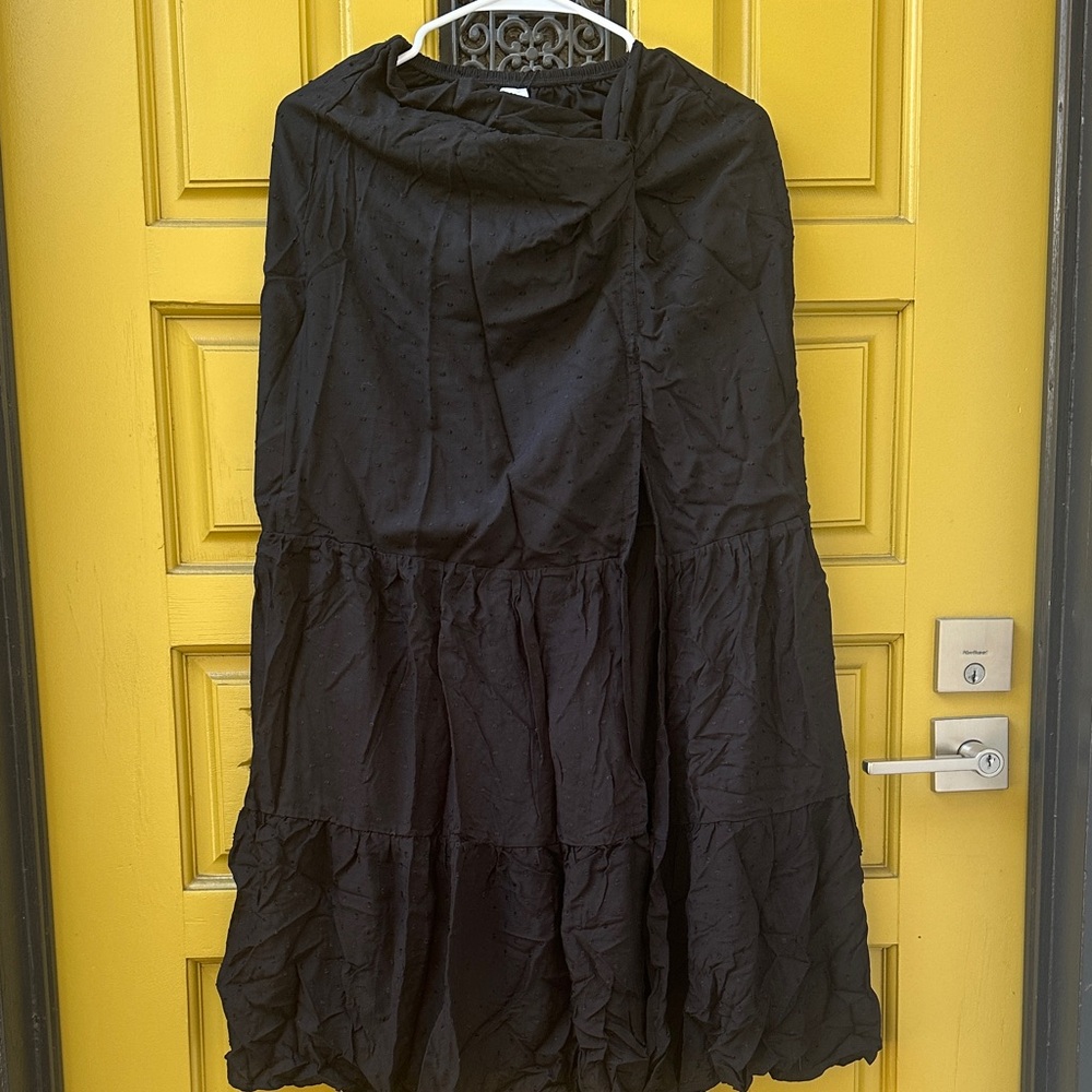 Elegant Black Tiered skirt